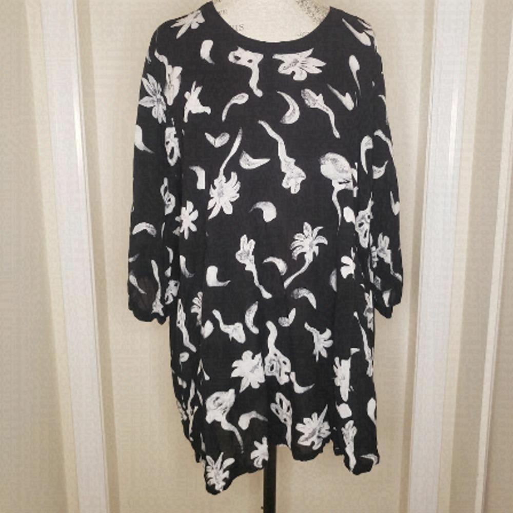 Blue Sky floral blouse